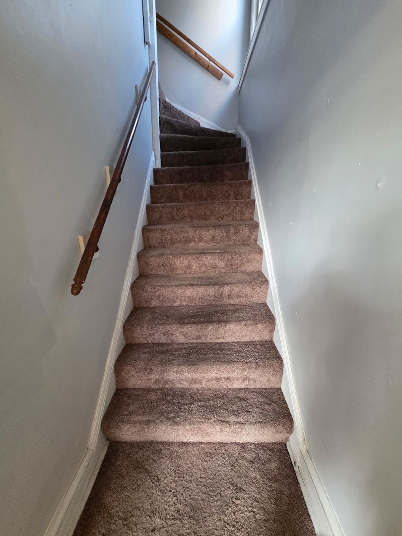 2704 East 77th Street, Unit 2 Chicago, IL 60649 - Photo 12 of 12 a view of entryway