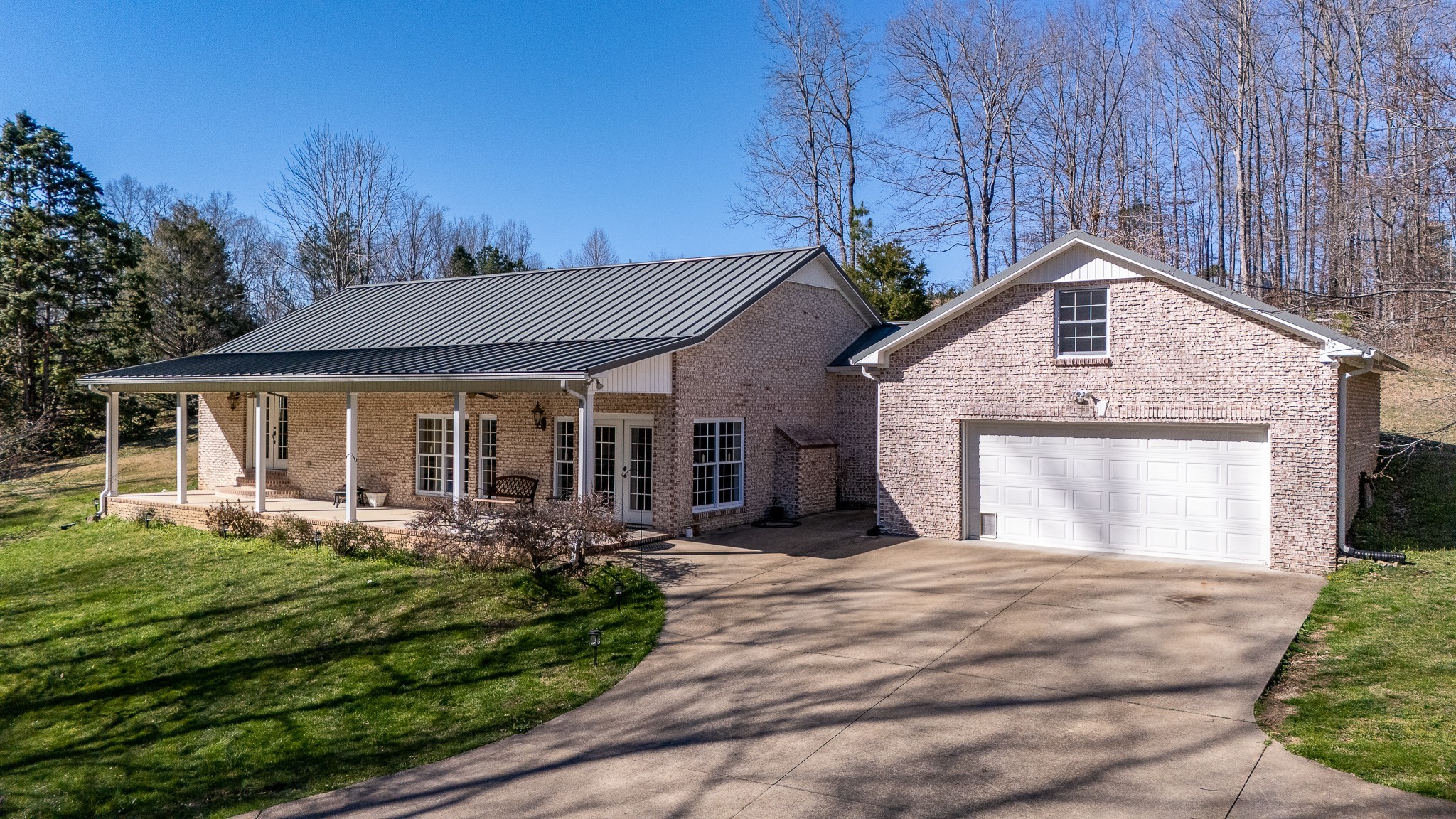 15 Clifton Road Lawrenceburg, TN 38464 - Photo 2 of 47