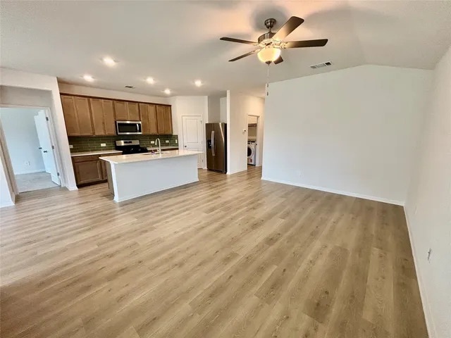 $1,950 | 101 Hannah Trail, Georgetown, TX 78628