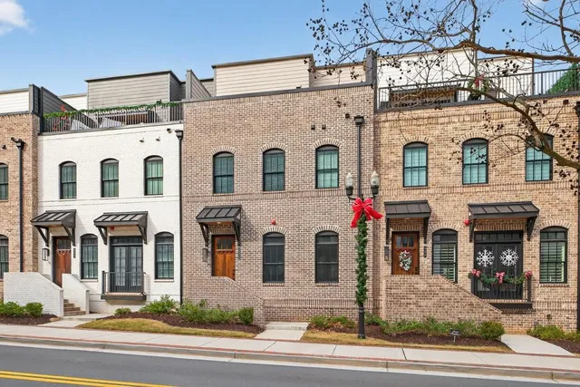 $799,900 | 332 Sugarview Road, Sugar Hill, GA 30518