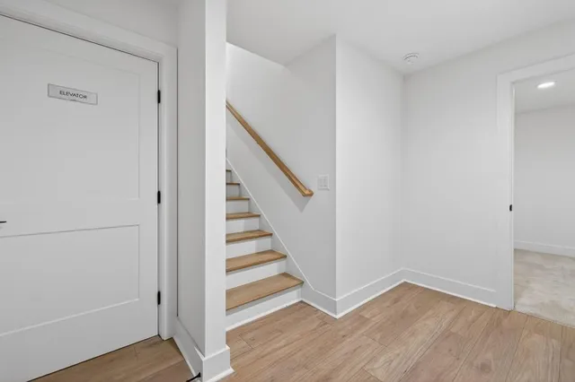 $799,900 | 332 Sugarview Road, Sugar Hill, GA 30518