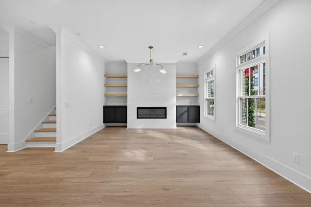 $799,900 | 332 Sugarview Road, Sugar Hill, GA 30518