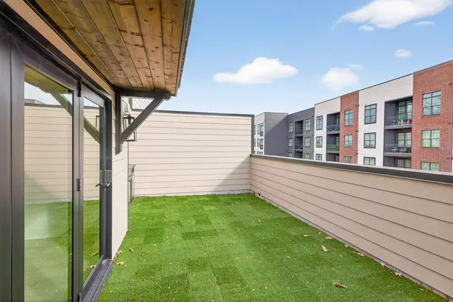 $799,900 | 332 Sugarview Road, Sugar Hill, GA 30518