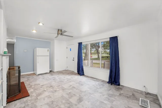 $179,999 | 300 Meota Street, Park Forest, IL 60466