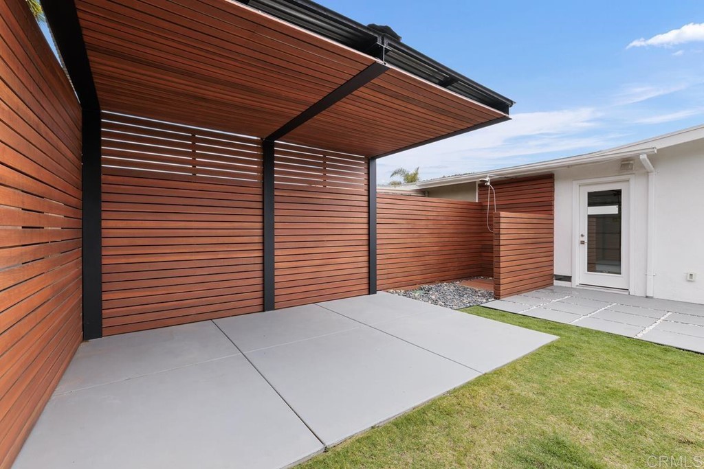 742 Snapdragon Street Encinitas, CA 92024 - Photo 17 of 22 a view of backyard of house