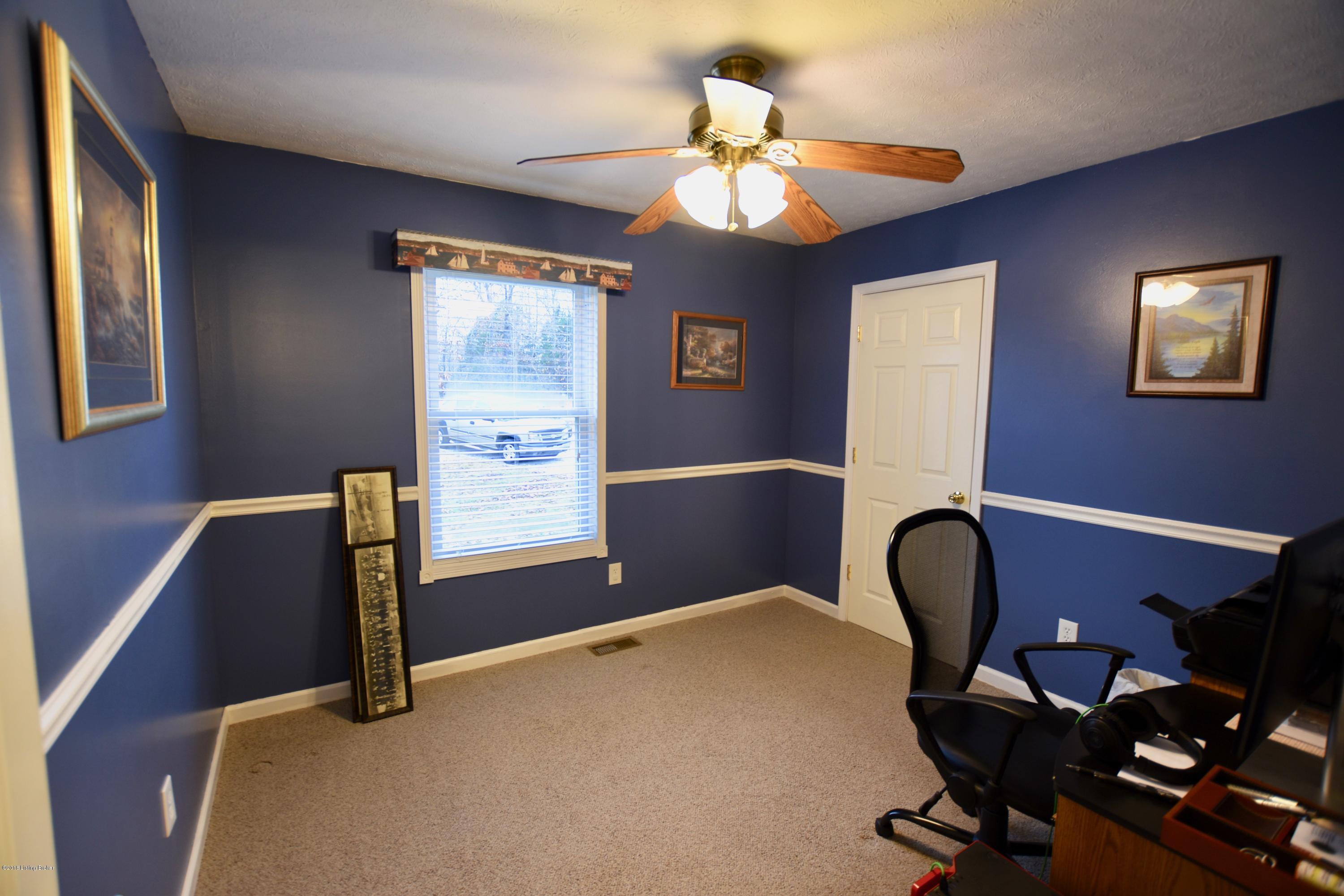 286 Hansborough Road Cecilia, KY 42724 - Photo 4 of 37 DSC_5951