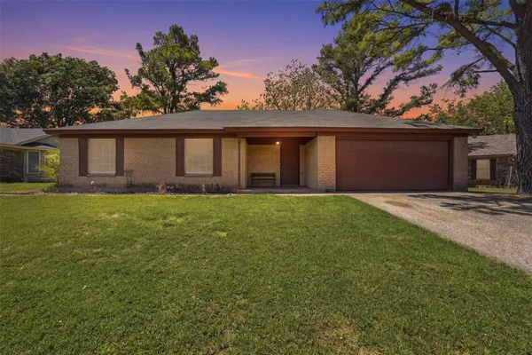 $238,000 | 2026 Pebblecreek Drive, Cleburne, TX 76033