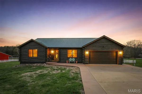 $825,000 | 12928 Morgans Meadow Road, De Soto, MO 63020