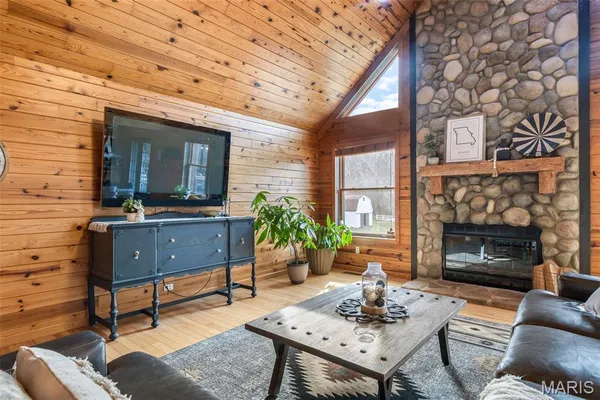 $825,000 | 12928 Morgans Meadow Road, De Soto, MO 63020