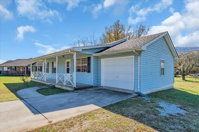 $189,999 | 250 Cedar Point Lane, Kimball, TN 37380
