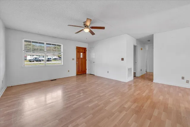 $189,999 | 250 Cedar Point Lane, Kimball, TN 37380