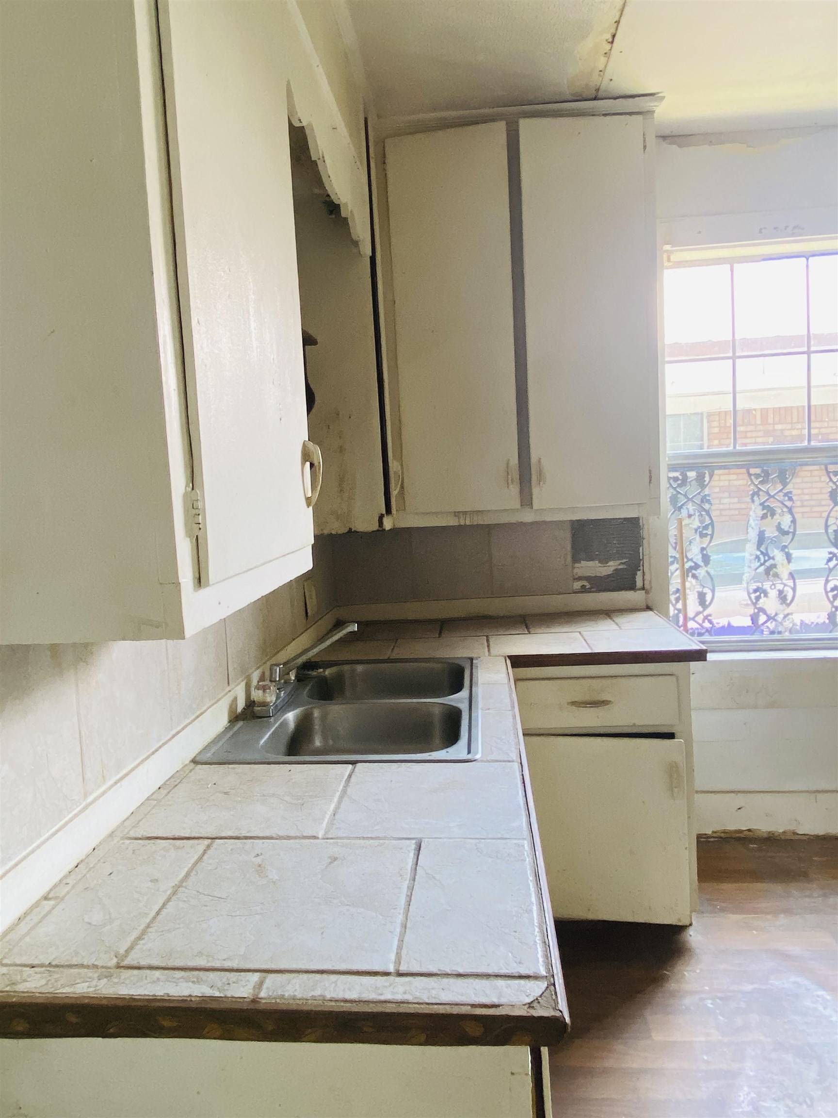 414 Irby Street Mobile, AL 36610 - Photo 7 of 15
