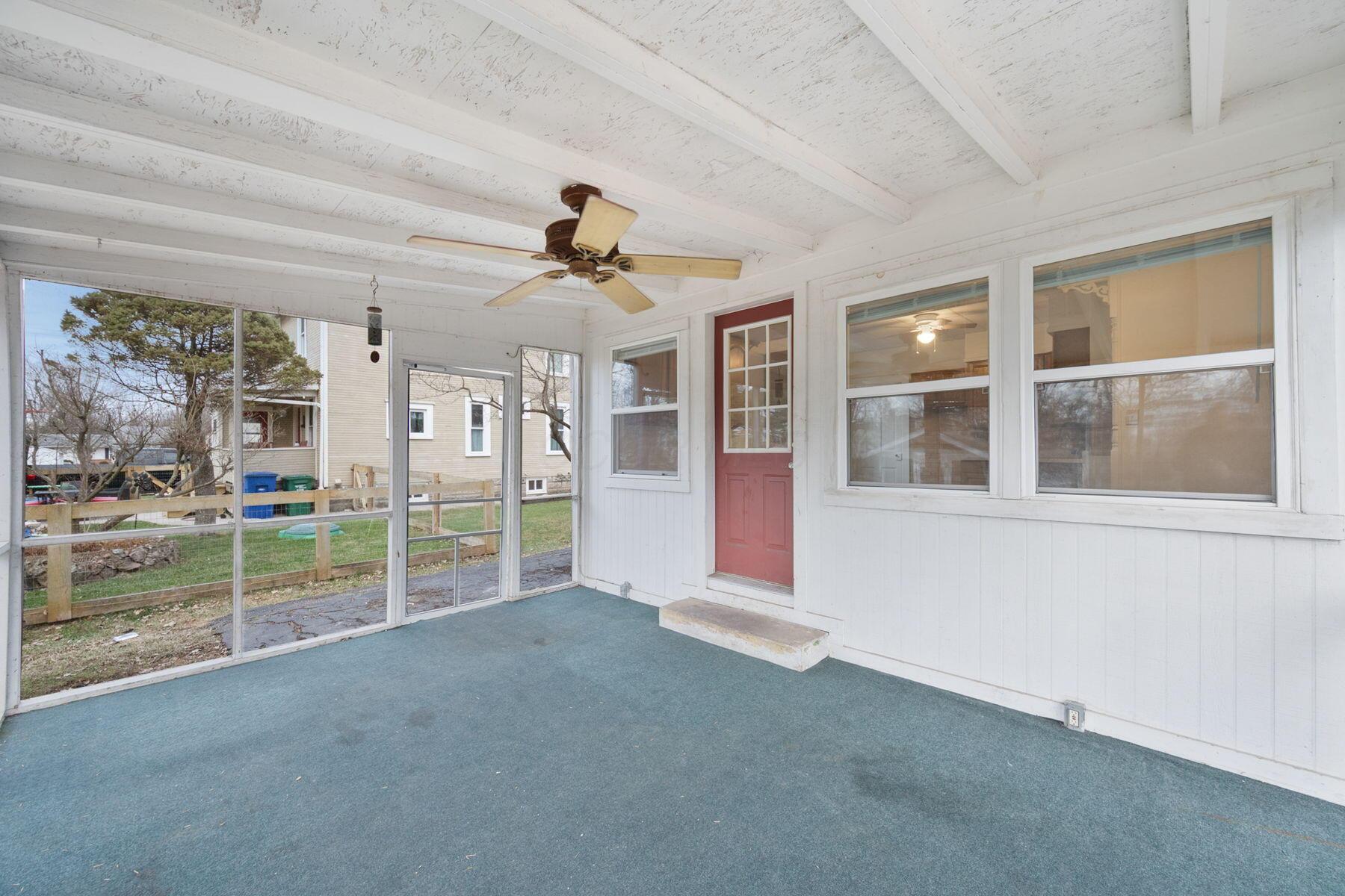 369 North Union Street Delaware, OH 43015 - Photo 28 of 36 Screened Porch