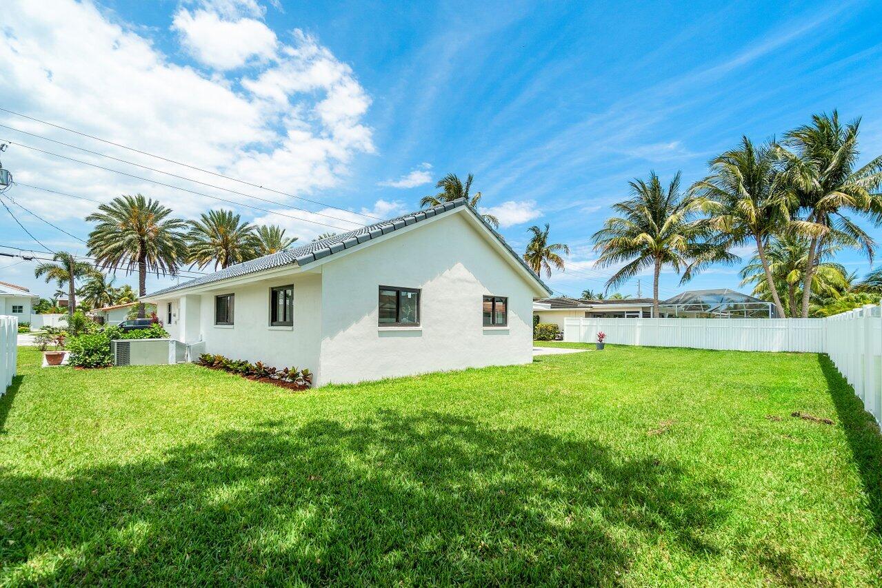 742 Appleby Street Boca Raton, FL 33487 - Photo 19 of 22 Room for Pool