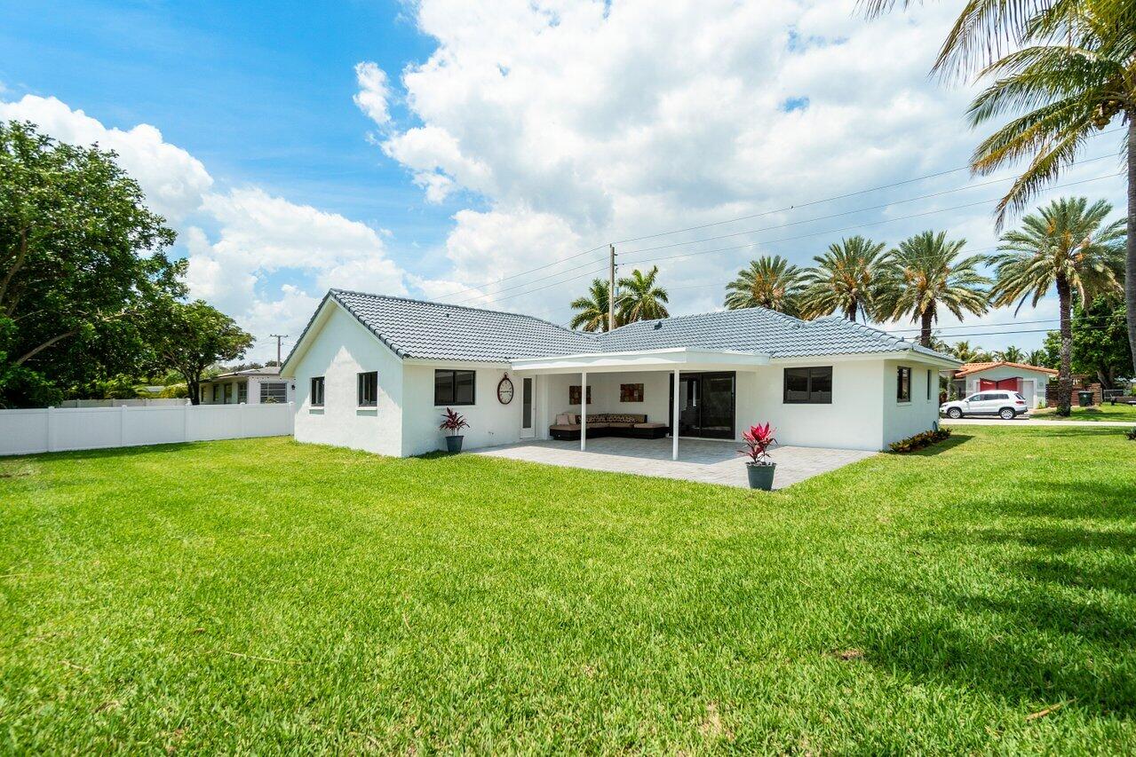 742 Appleby Street Boca Raton, FL 33487 - Photo 2 of 22 Private Fenced Yard