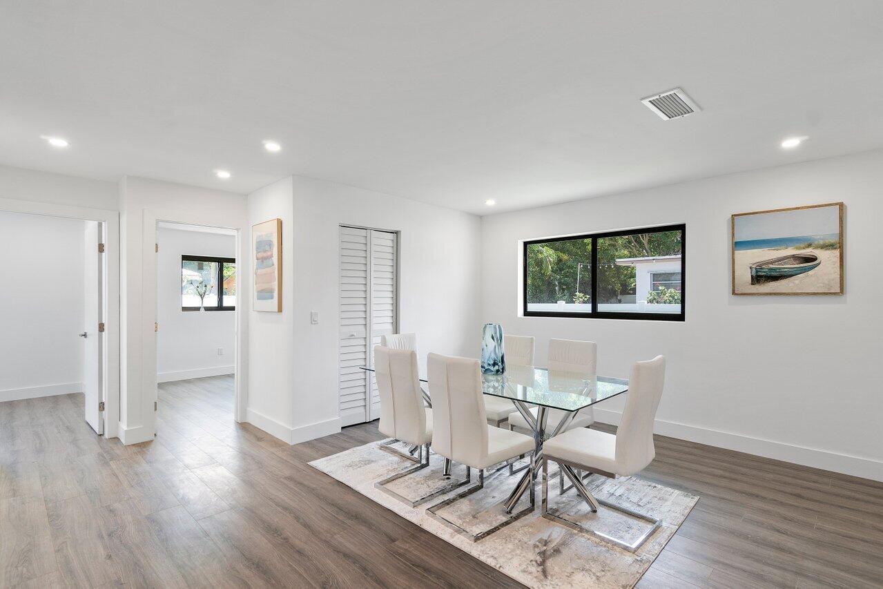 742 Appleby Street Boca Raton, FL 33487 - Photo 7 of 22 Dining Area or Office