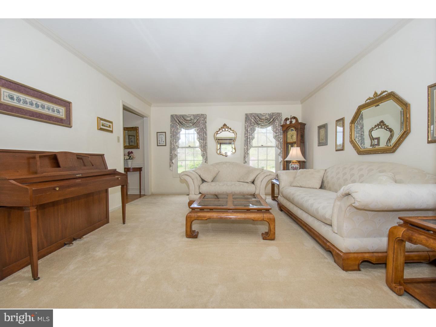 175 Krauser Road Downingtown, PA 19335 - Photo 8 of 23 Living Room