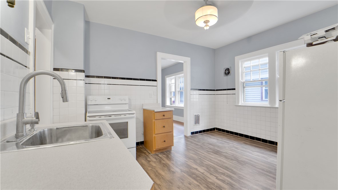 45-47 Werner Park Rochester, NY 14620 - Photo 11 of 35