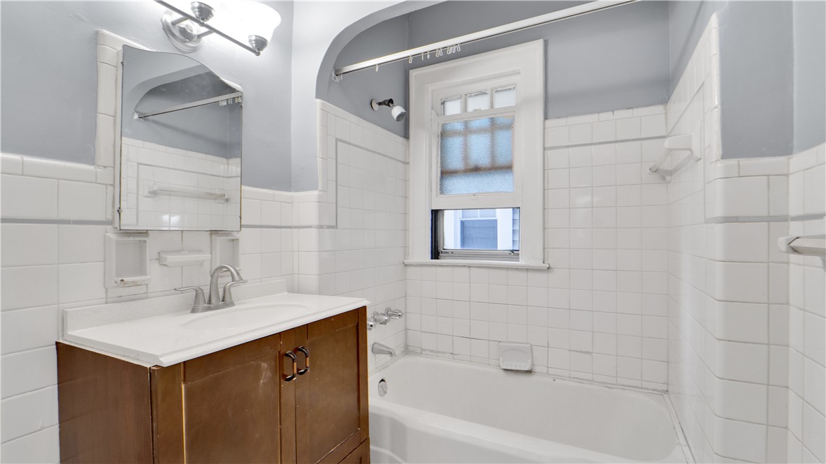 45-47 Werner Park Rochester, NY 14620 - Photo 13 of 35