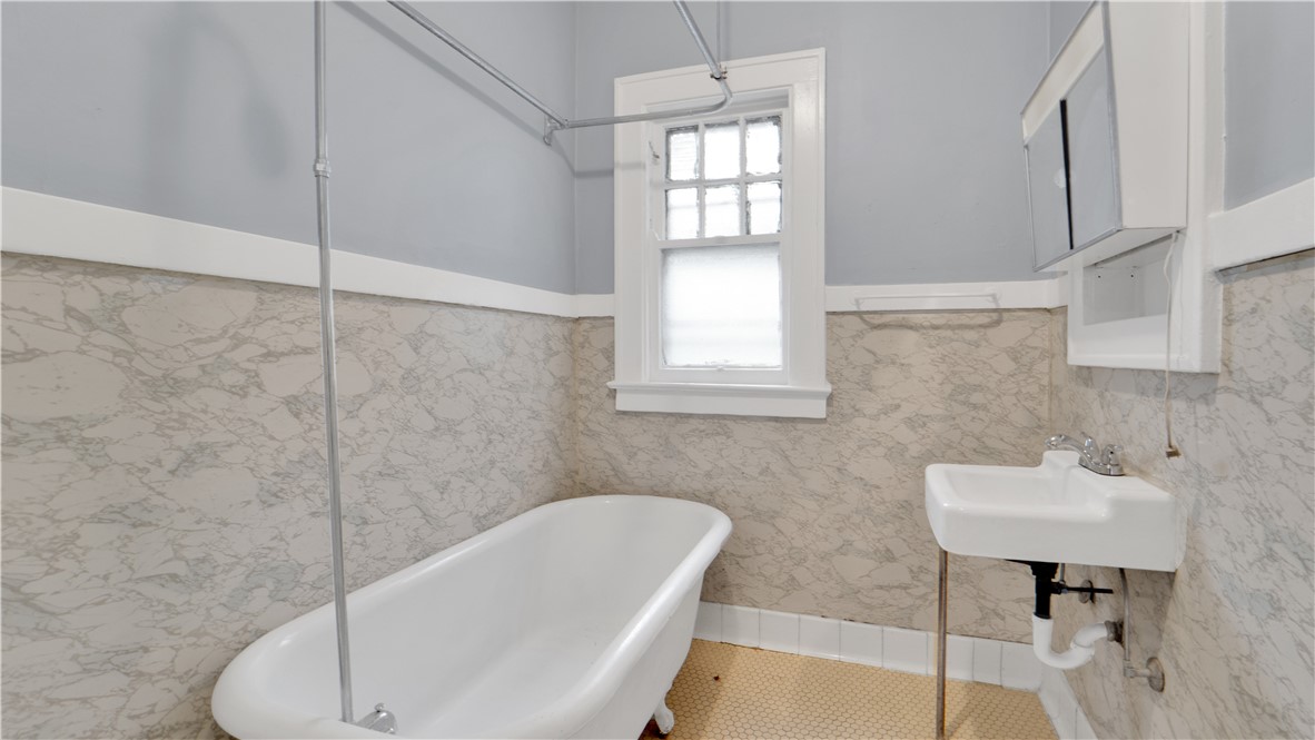 45-47 Werner Park Rochester, NY 14620 - Photo 22 of 35