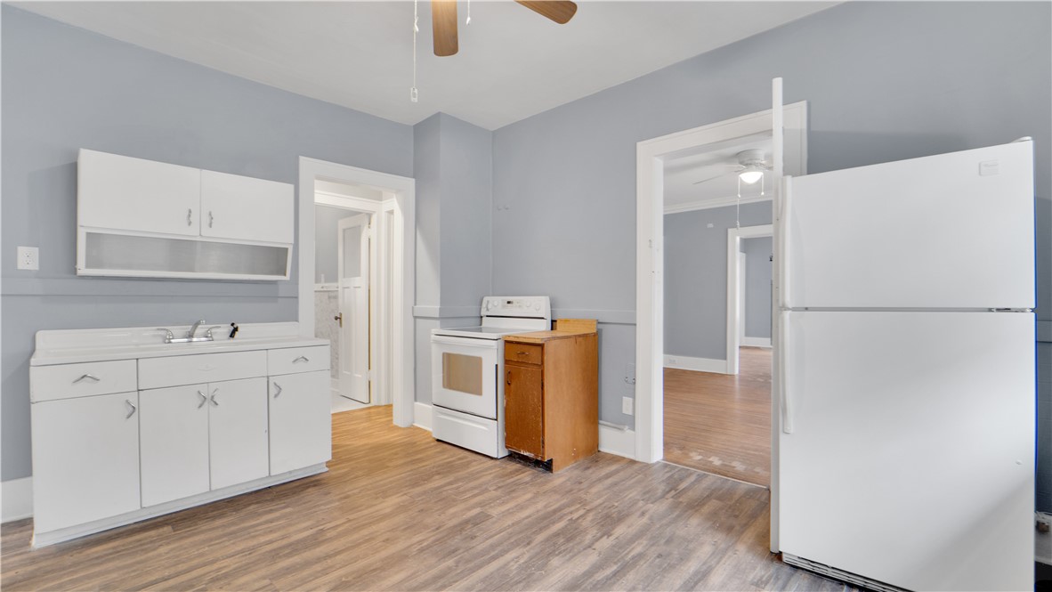 45-47 Werner Park Rochester, NY 14620 - Photo 8 of 35