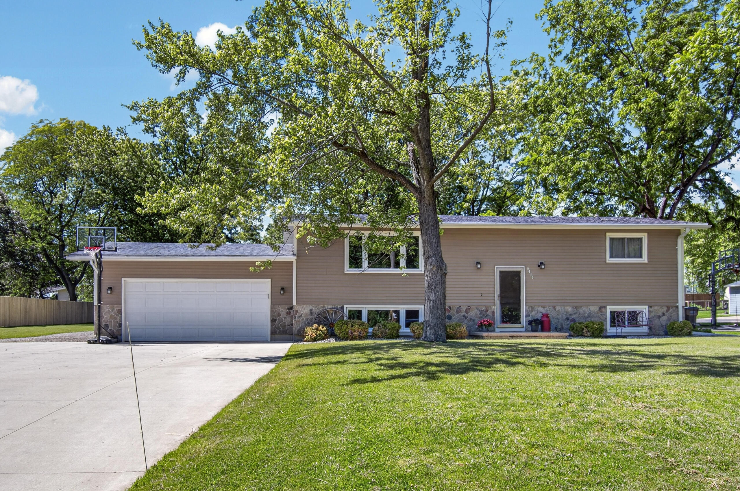 8415 12th Street Somers, WI 53144 - Photo 30 of 32 026_DSC_8011