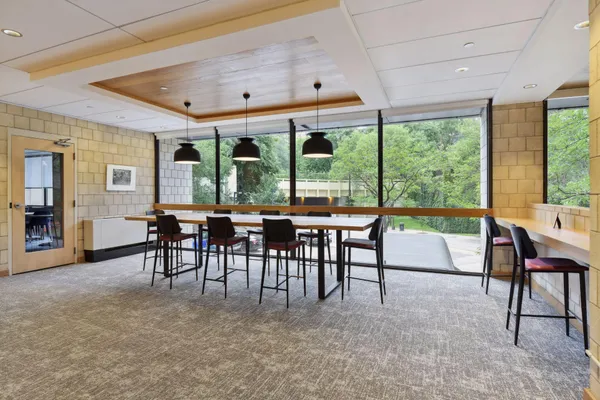$3,995 | 1225 Lasalle Avenue, Unit 2301, Minneapolis, MN 55403