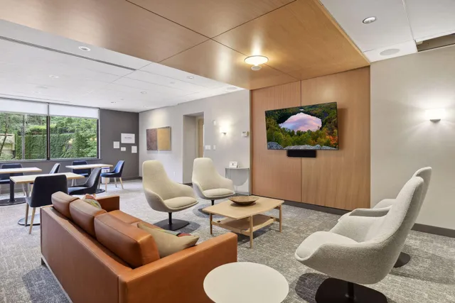 $3,995 | 1225 Lasalle Avenue, Unit 2301, Minneapolis, MN 55403