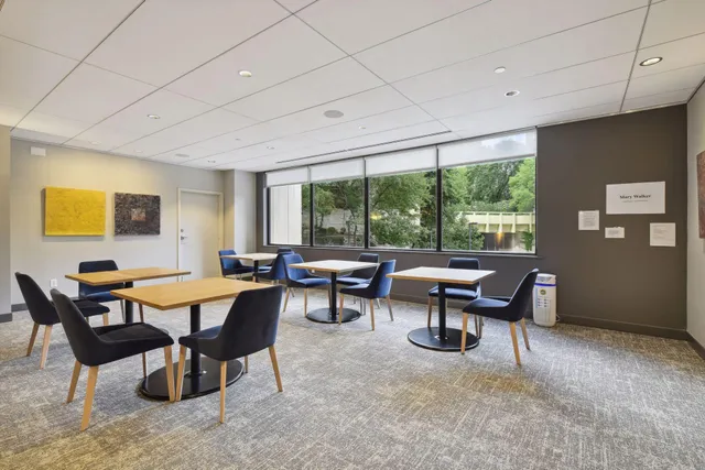 $3,995 | 1225 Lasalle Avenue, Unit 2301, Minneapolis, MN 55403