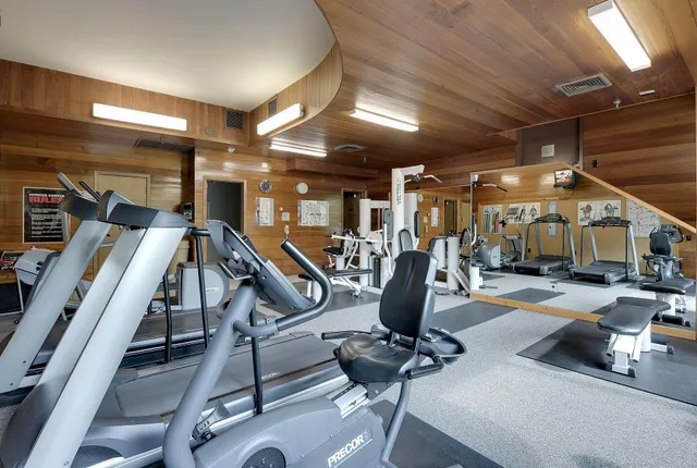 $3,995 | 1225 Lasalle Avenue, Unit 2301, Minneapolis, MN 55403