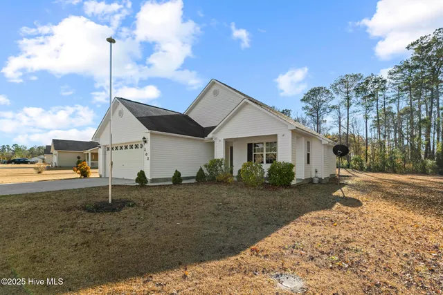 $249,000 | 202 Scout Lane, Chinquapin, NC 28521