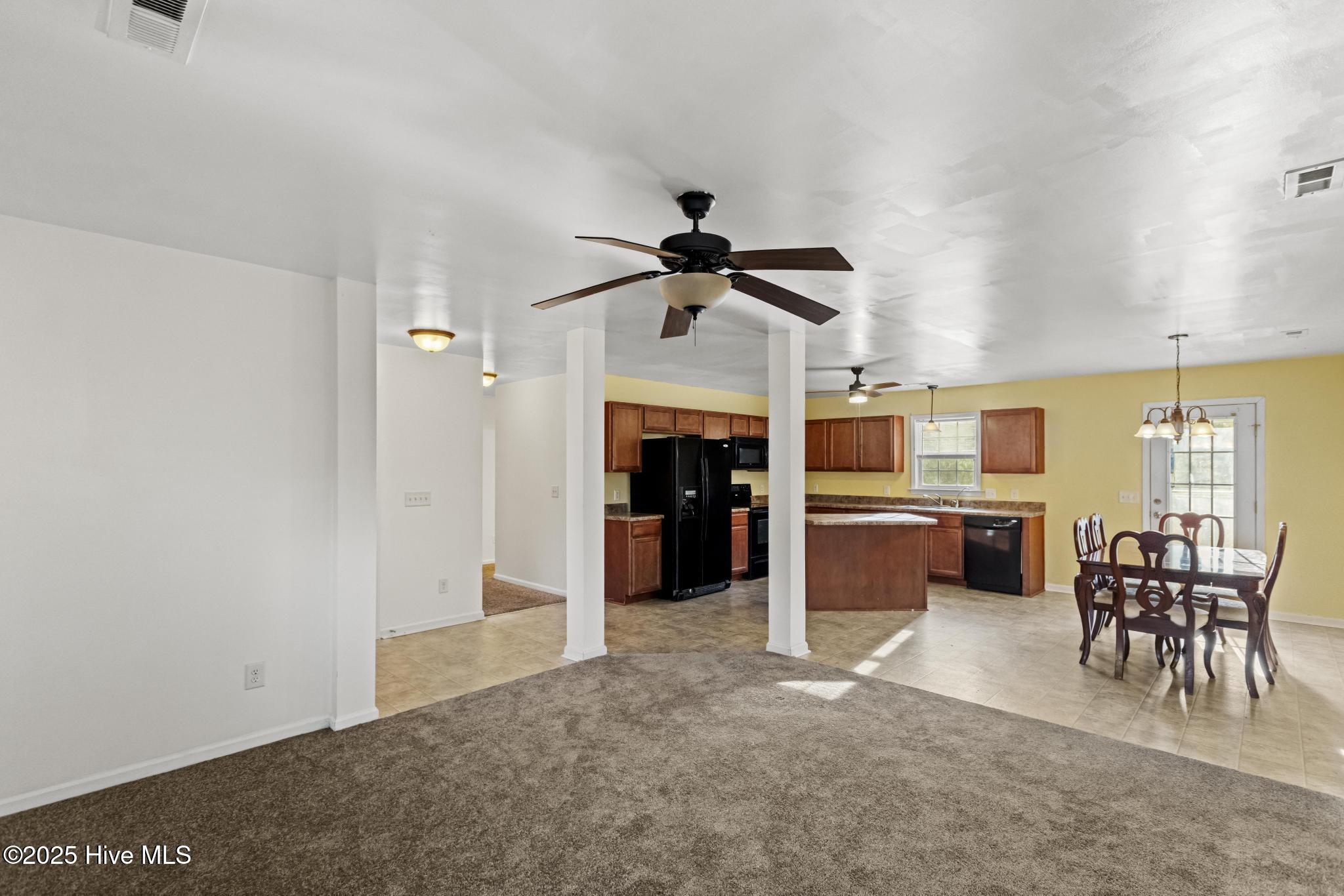 202 Scout Lane Chinquapin, NC 28521 - Photo 8 of 29 425A9358