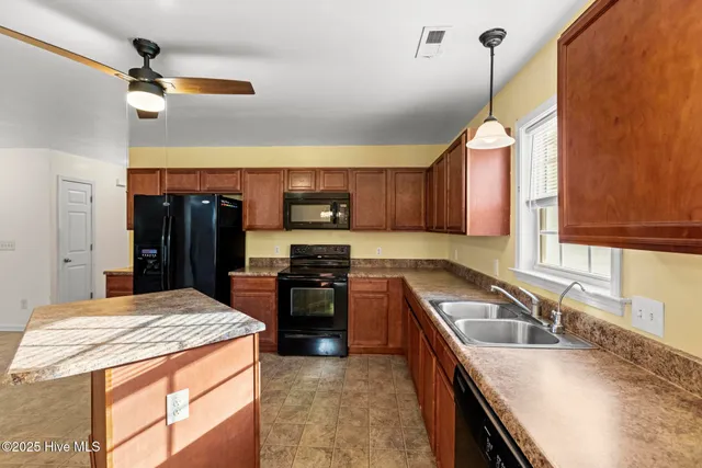 $249,000 | 202 Scout Lane, Chinquapin, NC 28521