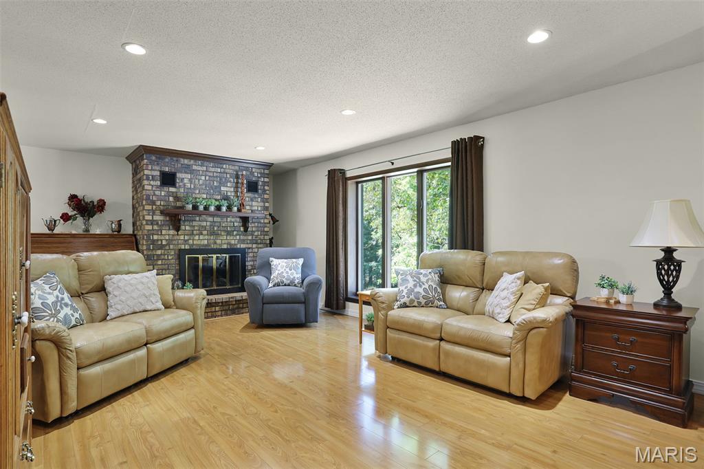 401 North Springfield Street Grafton, IL 62037 - Photo 5 of 38