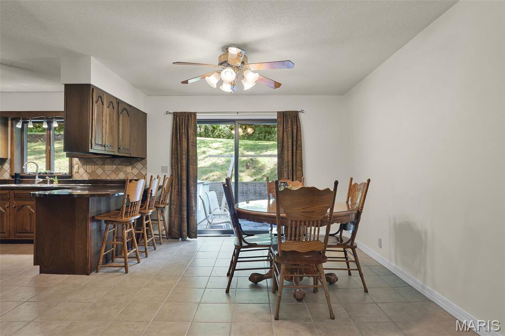 401 North Springfield Street Grafton, IL 62037 - Photo 7 of 38