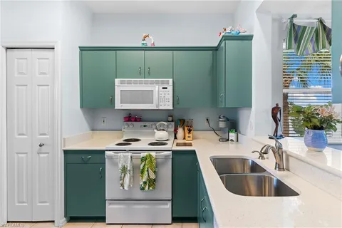 $399,000 | 2335 Carrington Court, Unit 201, Naples, FL 34109