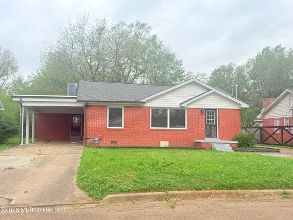 $169,000 | 2135 Long Street, Grenada, MS 38901