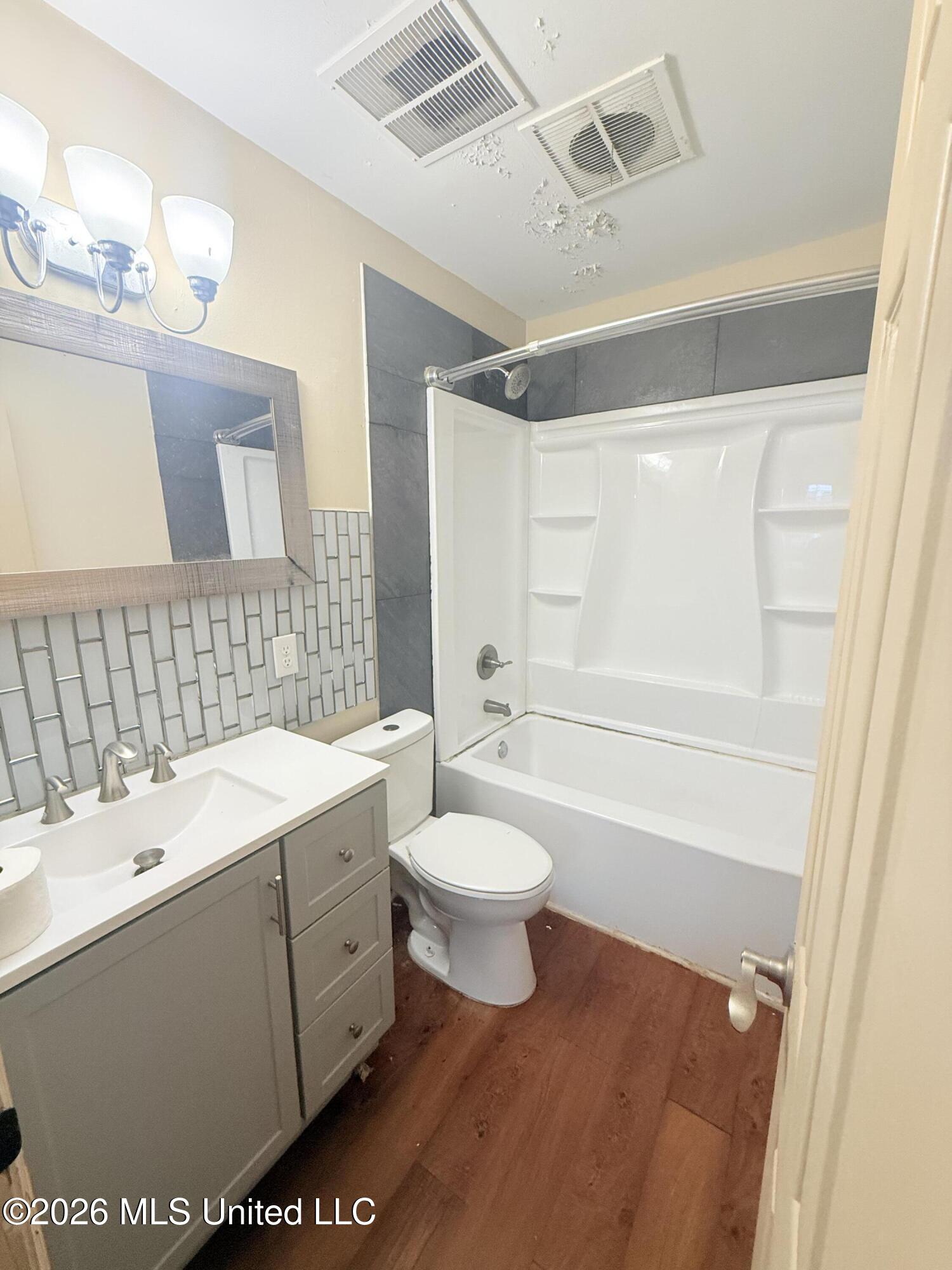 2135 Long Street Grenada, MS 38901 - Photo 14 of 26 IMG_7256