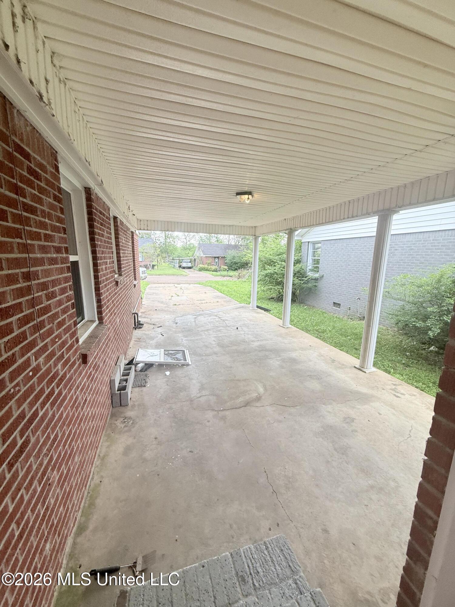 2135 Long Street Grenada, MS 38901 - Photo 18 of 26 IMG_7253