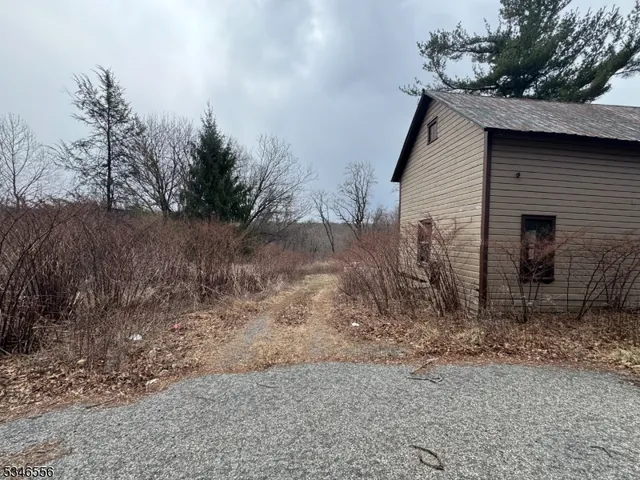 $265,000 | 197 East Mill Road, Long Valley, NJ 07853