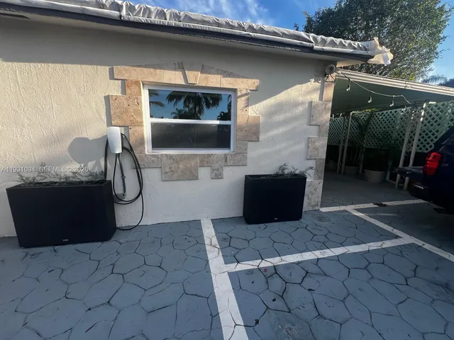 $2,200 | 8500 Northwest 179th Street, Unit 8500, Hialeah, FL 33015