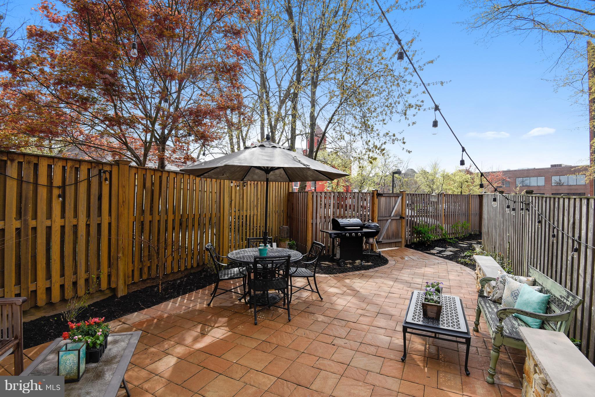 320 Commerce Street Alexandria, VA 22314 - Photo 28 of 30 Rear Patio
