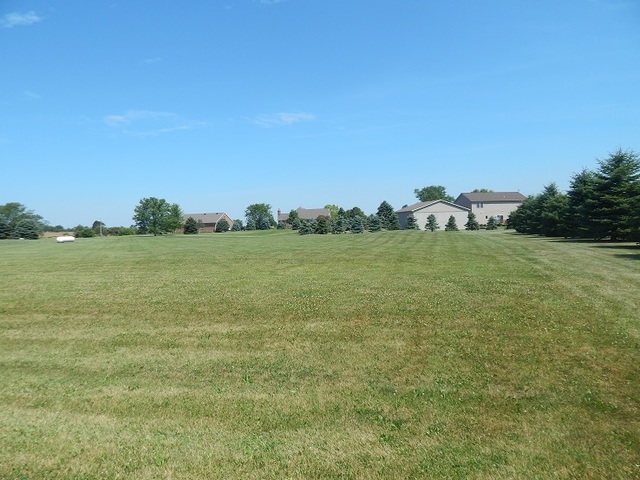 Lot 19 Eagle Drive Genoa, IL 60135 - Photo 2 of 7 a view of a field with an ocean