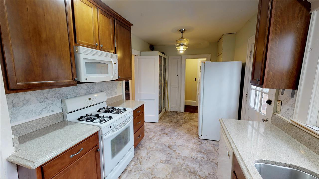 111 Berkshire Road Raleigh, NC 27608 - Photo 15 of 25 Photo 15