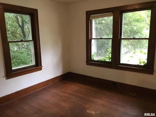 $92,500 | 622 1/2 North Albert Street, Macomb, IL 61455