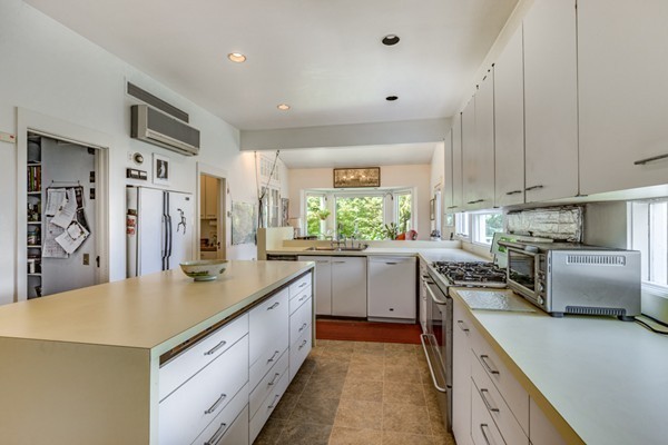 16 Smiths Point Road Manchester, MA 01944 - Photo 12 of 30 Gallery Image 12