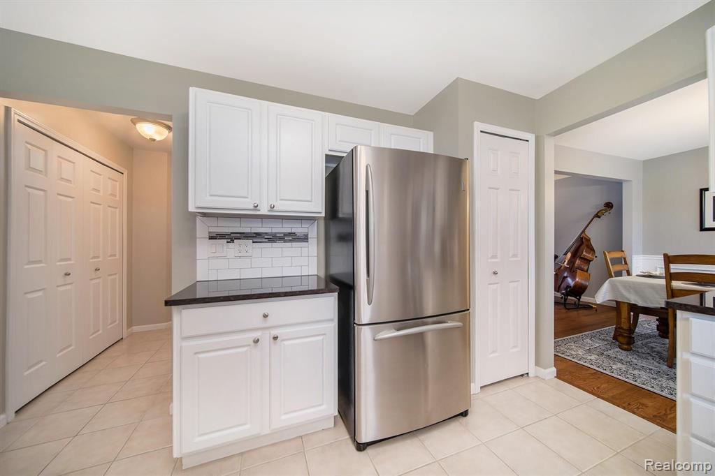 3438 Cascade Circle Rochester Hills, MI 48307 - Photo 7 of 35