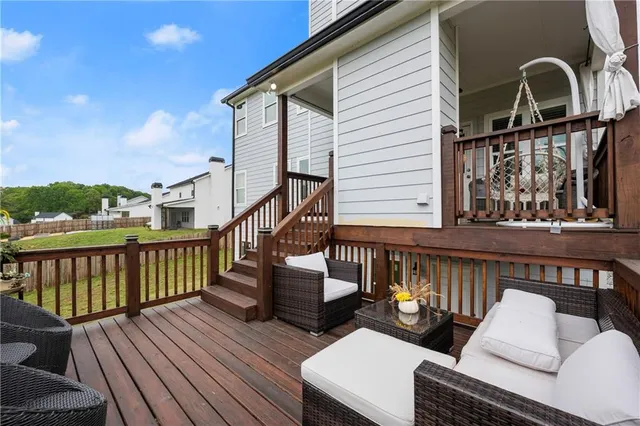 a view of a house with a big yard