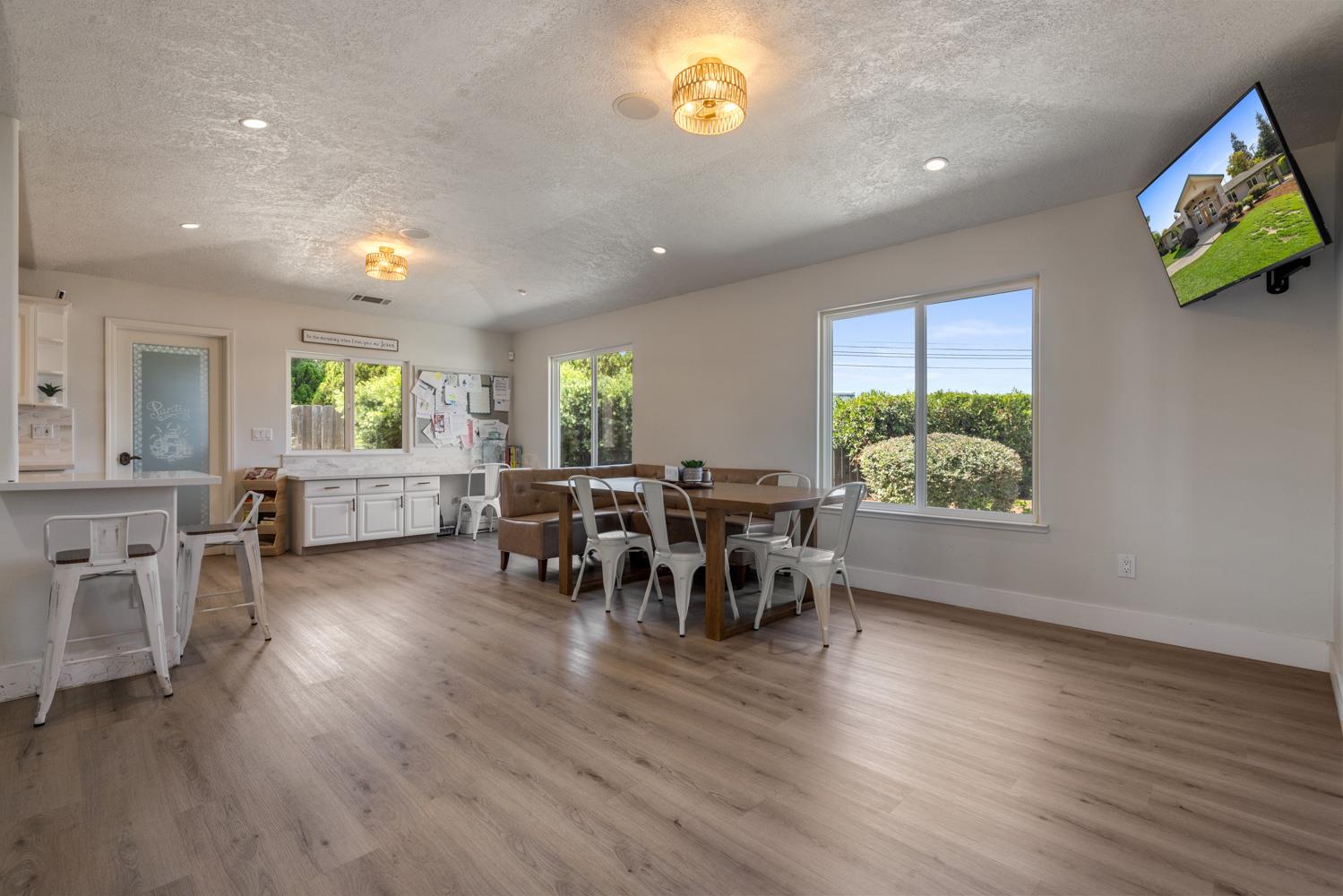 8300 Jantzen Road Modesto, CA 95357 - Photo 15 of 73