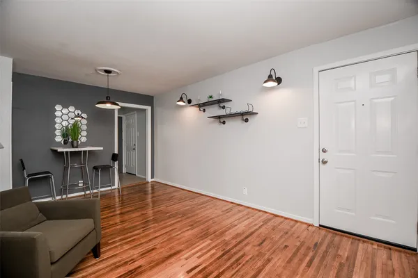 $410,000 | 2824 Dalton Street, Houston, TX 77017